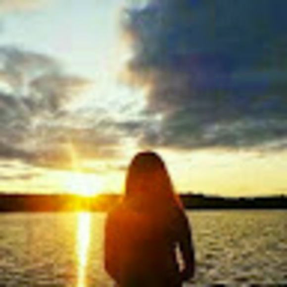 Meet your Posher, Sabrina - Picture 1 of 1